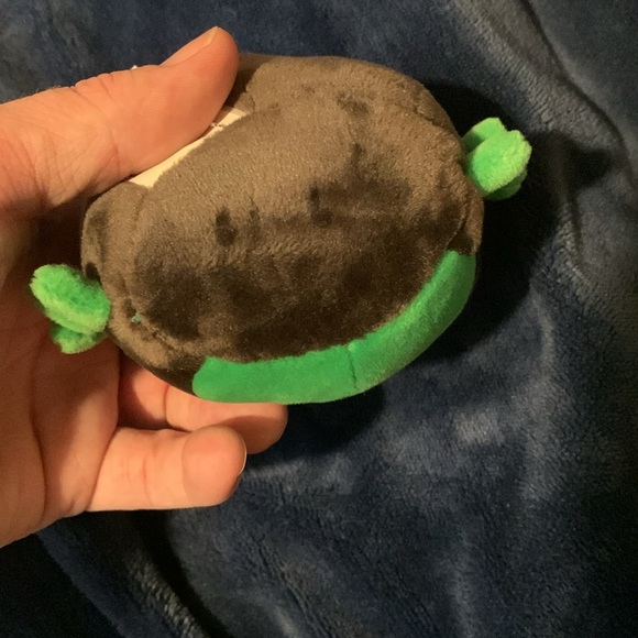 Seymour 4 inch mystery capsule spider squishmallow NWT - Picture 6 of 6